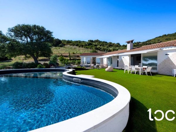 casa indipendente in vendita a Torpè in zona Brunella