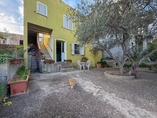 casa indipendente in vendita a Torpè