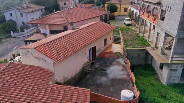 appartamento in vendita a Torpè in zona Brunella