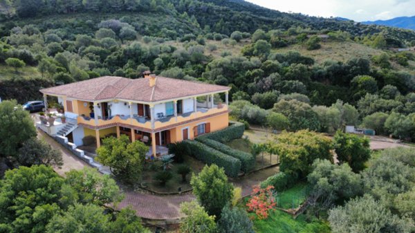 casa indipendente in vendita a Torpè