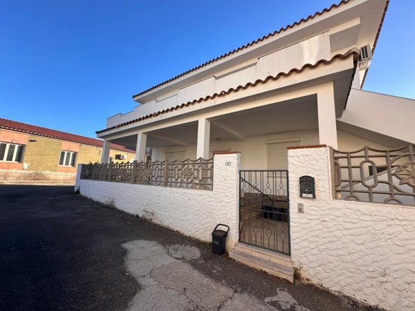 casa indipendente in vendita a Torpè