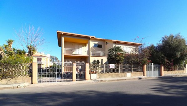 casa indipendente in vendita a Tortolì in zona Centro Storico
