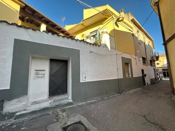 appartamento in vendita a Tortolì in zona Centro Storico