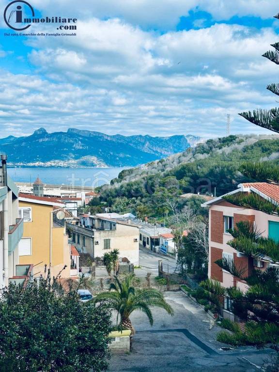 appartamento in vendita a Tortolì in zona Arbatax