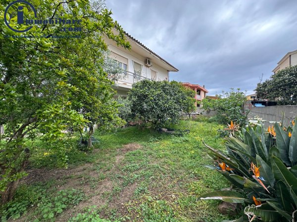 casa indipendente in vendita a Tortolì in zona Centro Storico