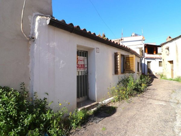 casa indipendente in vendita a Tortolì in zona Centro Storico
