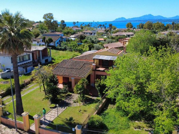 casa indipendente in vendita a Tortolì in zona Porto Frailis