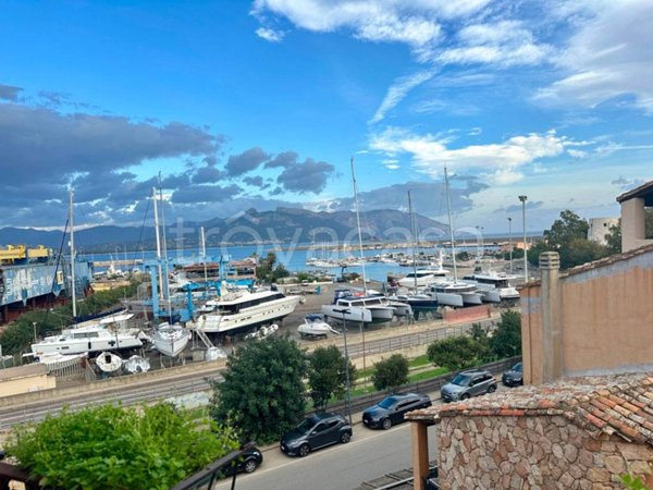 appartamento in vendita a Tortolì in zona Arbatax