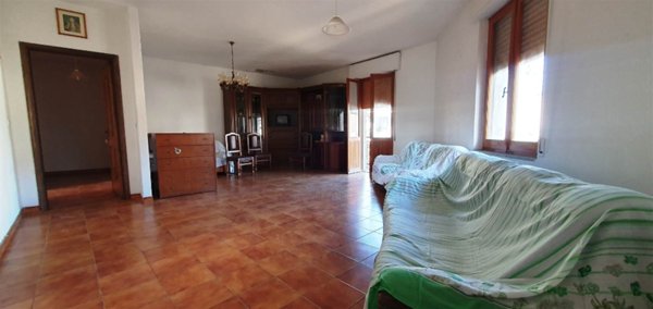 appartamento in vendita a Tortolì in zona Centro Storico