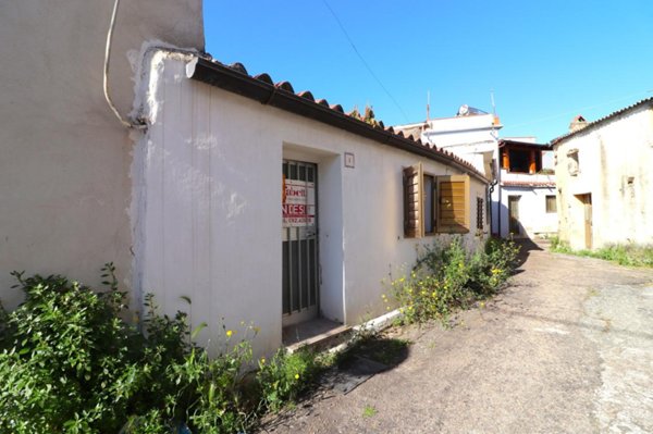 casa indipendente in vendita a Tortolì in zona Centro Storico