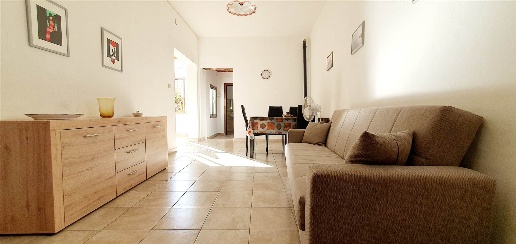casa indipendente in vendita a Tortolì in zona Centro Storico