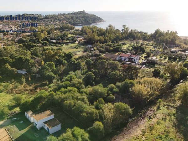 terreno edificabile in vendita a Tortolì in zona Porto Frailis