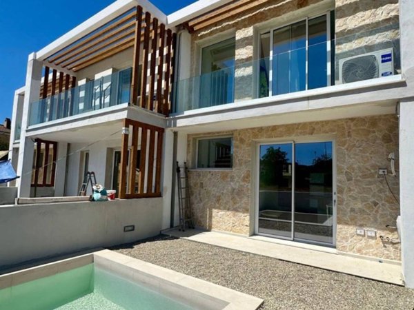 casa indipendente in vendita a Tortolì in zona Porto Frailis