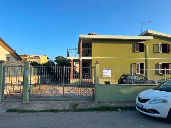 appartamento in vendita a Tortolì in zona Zinnias