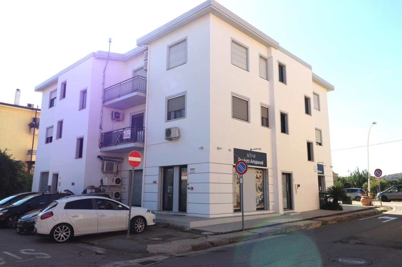 appartamento in vendita a Tortolì in zona Centro Storico