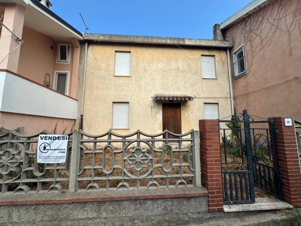 casa indipendente in vendita a Tortolì