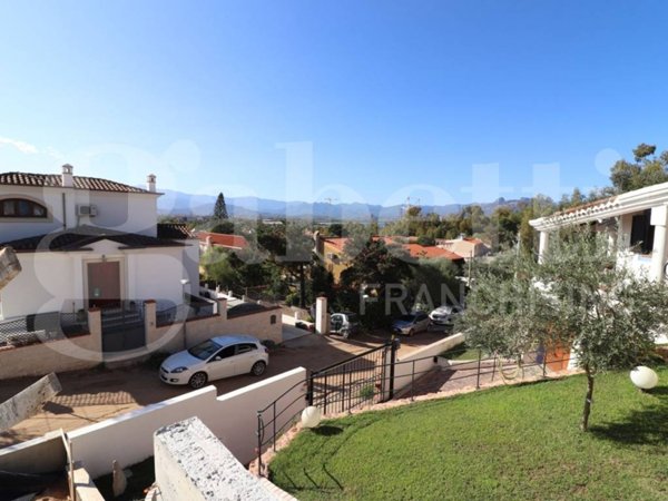 appartamento in vendita a Tortolì in zona Porto Frailis