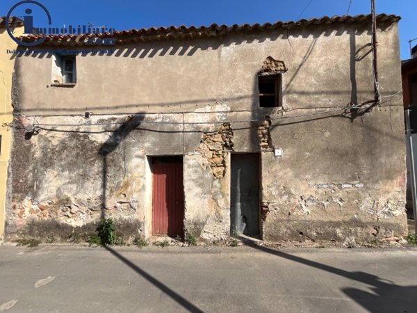 casa indipendente in vendita a Tortolì in zona Centro Storico