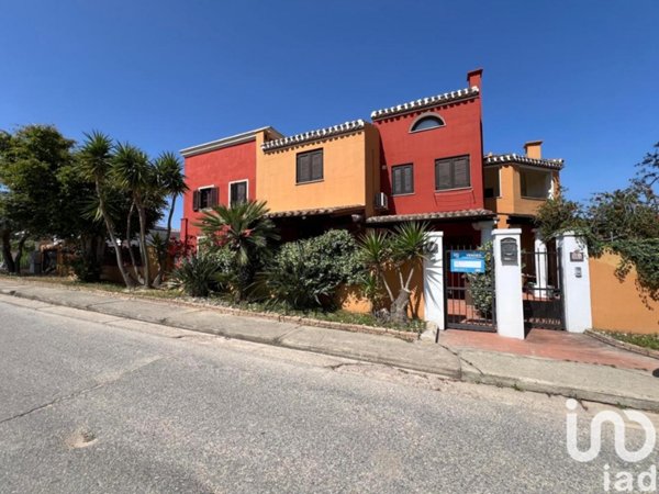 appartamento in vendita a Tortolì in zona Porto Frailis