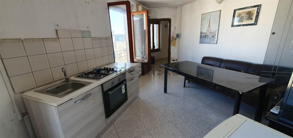 appartamento in vendita a Tortolì in zona Centro Storico