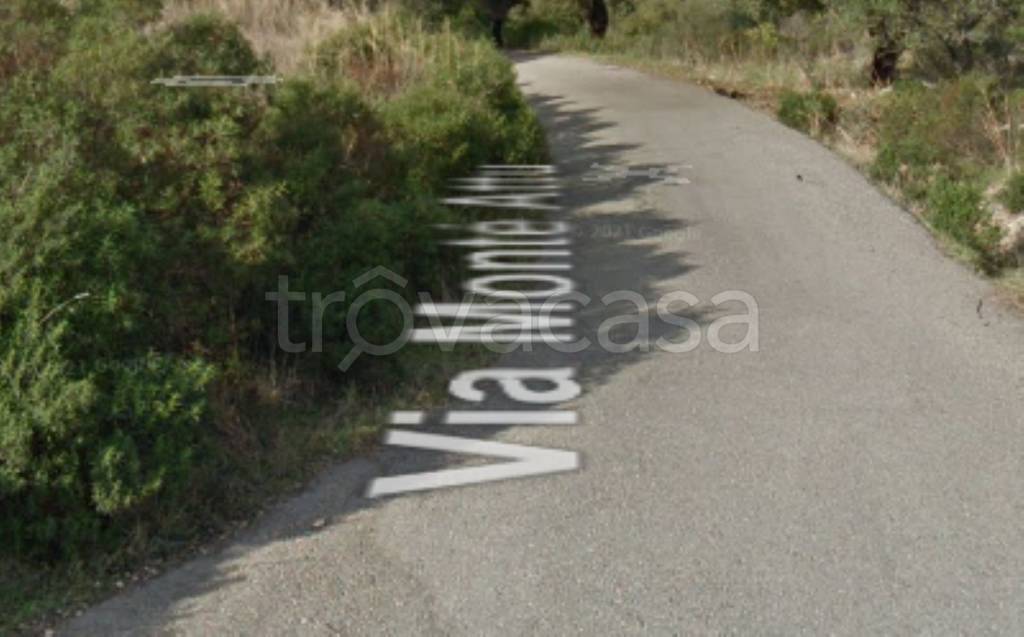 pentavano in vendita a Tortolì in zona Monte Attu