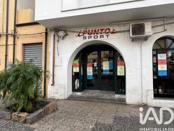 ufficio in vendita a Tortolì in zona Centro Storico
