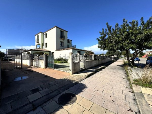 appartamento in vendita a Tortolì in zona Porto Frailis