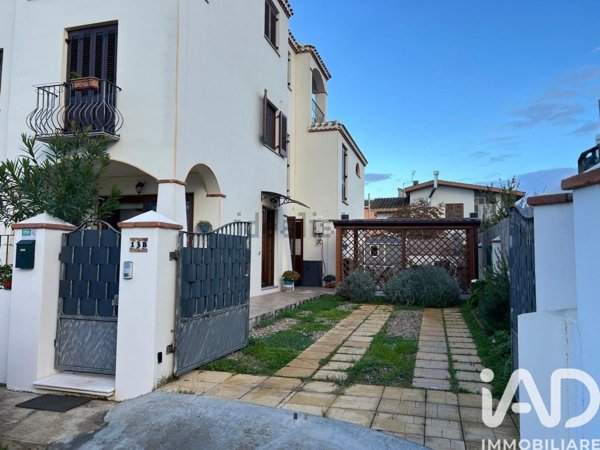 appartamento in vendita a Tortolì in zona Arbatax