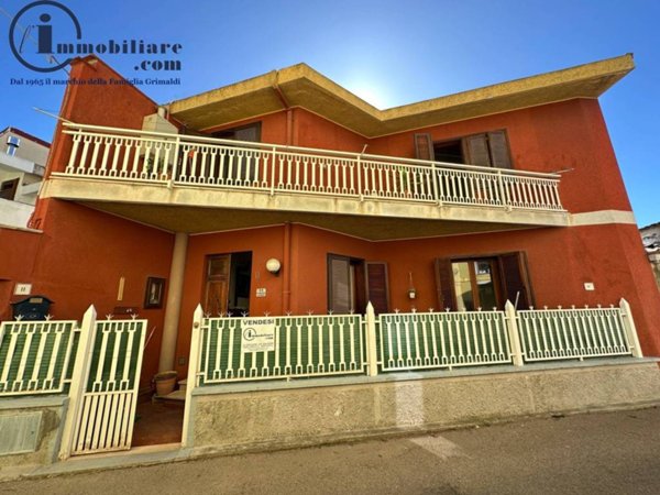 casa indipendente in vendita a Tortolì in zona Centro Storico