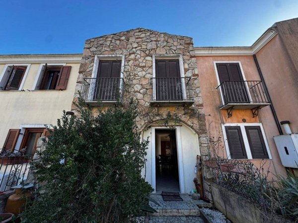 casa indipendente in vendita a Tortolì