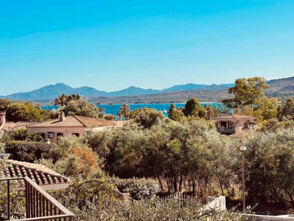 casa indipendente in vendita a Tortolì in zona Arbatax