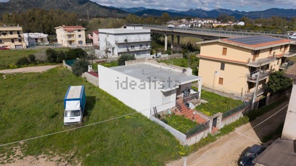 casa indipendente in vendita a Tortolì