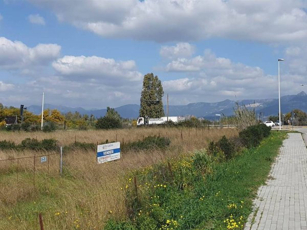 terreno edificabile in vendita a Tortolì in zona Zinnias