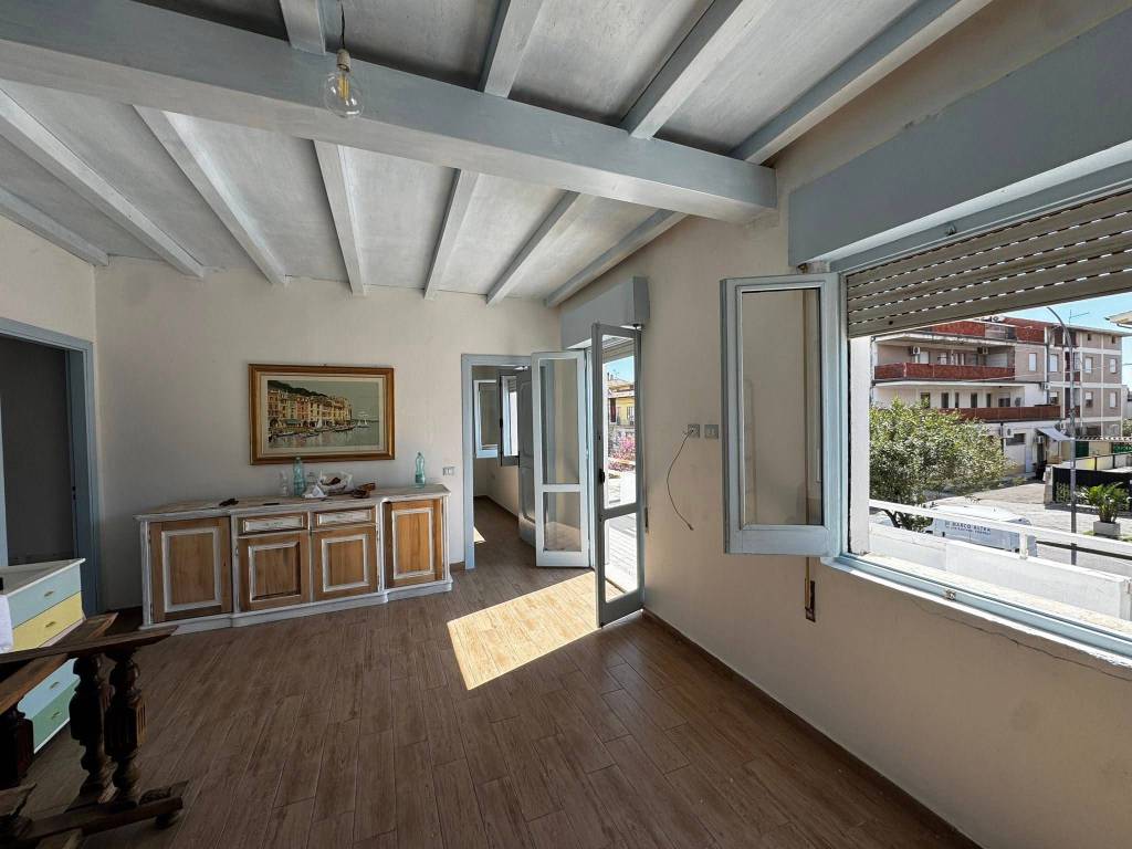 appartamento in vendita a Tortolì in zona Centro Storico