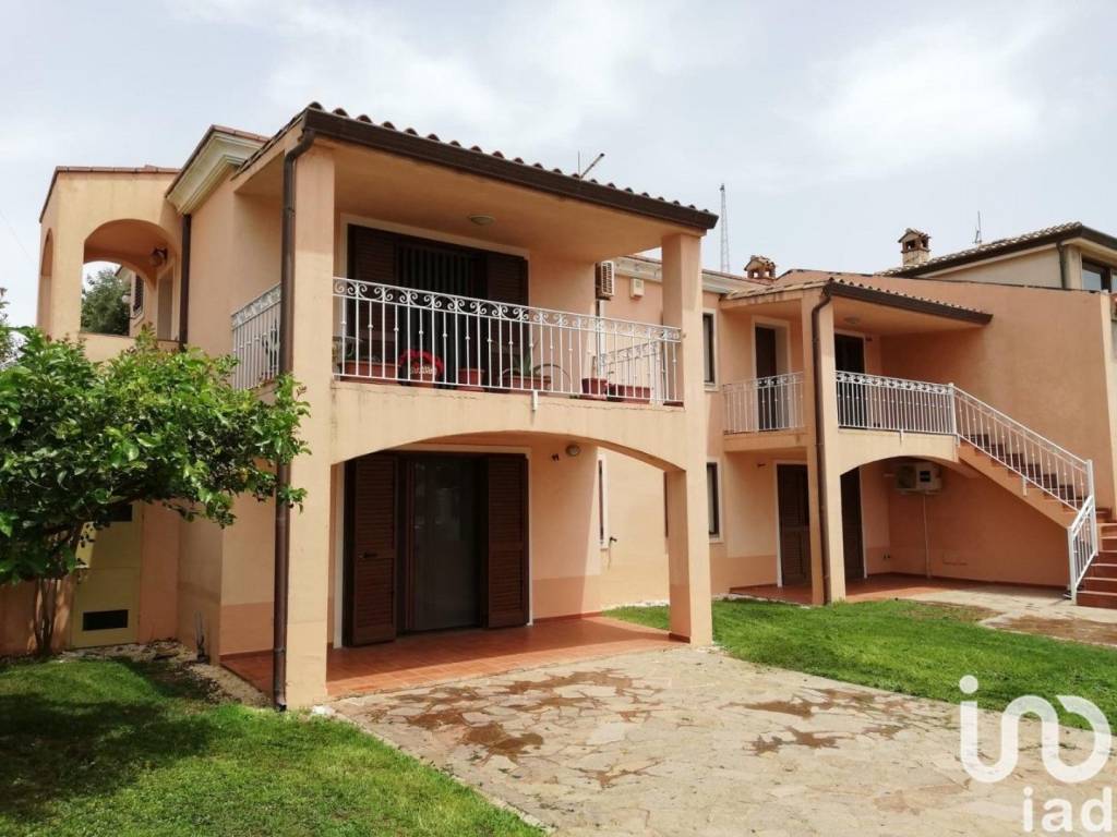 casa indipendente in vendita a Tortolì in zona Porto Frailis