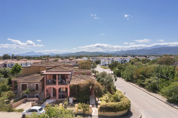 casa indipendente in vendita a Tortolì in zona Arbatax