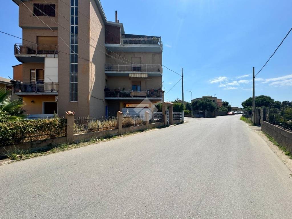 appartamento in vendita a Tortolì in zona Centro Storico