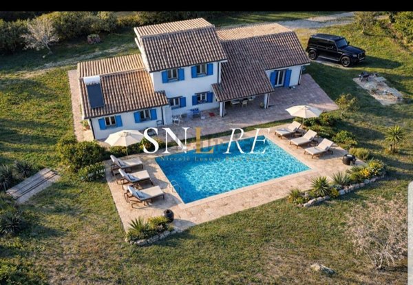 casa indipendente in vendita a Tortolì in zona Arbatax