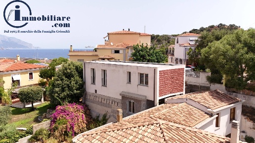 casa indipendente in vendita a Tortolì in zona Arbatax