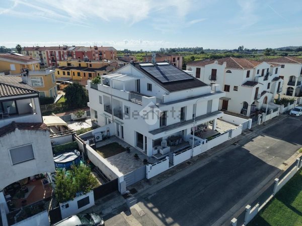 appartamento in vendita a Tortolì in zona Is Tanas
