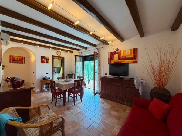 casa indipendente in vendita a Tortolì in zona Arbatax