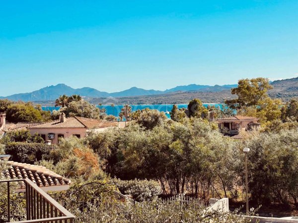 casa indipendente in vendita a Tortolì in zona Porto Frailis