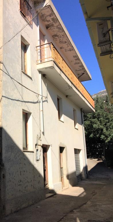 casa indipendente in vendita a Triei