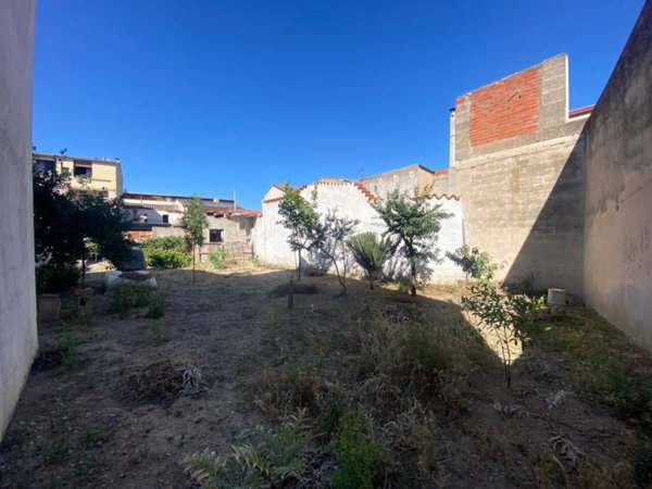 casa indipendente in vendita ad Assemini