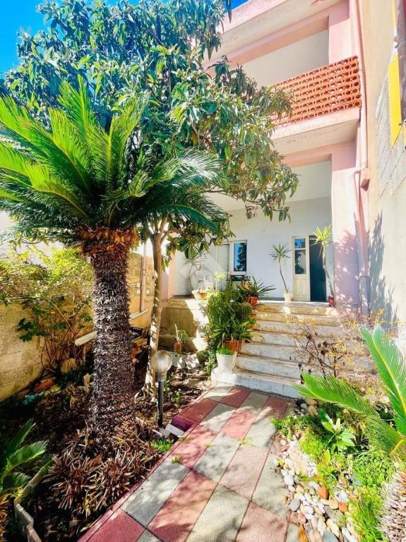 casa indipendente in vendita ad Assemini