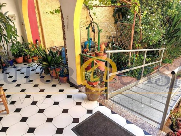 casa indipendente in vendita ad Assemini