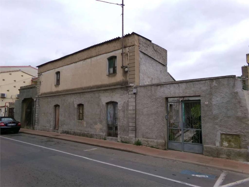 casa indipendente in vendita ad Assemini