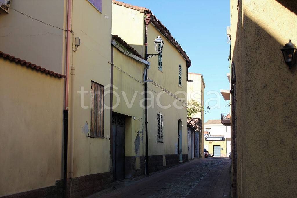 appartamento in vendita ad Assemini