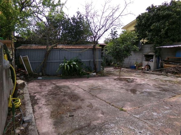 casa indipendente in vendita ad Assemini in zona Truncu Is Follas