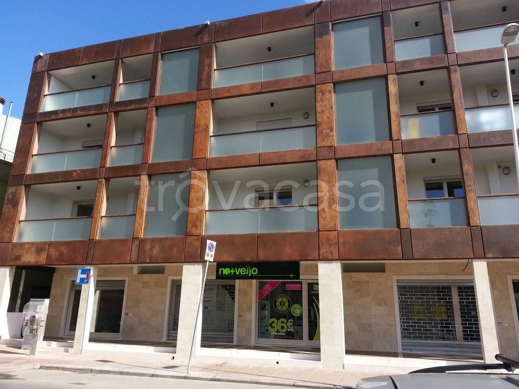 negozio in vendita ad Assemini